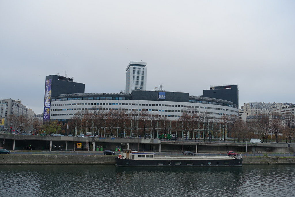 La Maison de la Radio au bord de la Seine